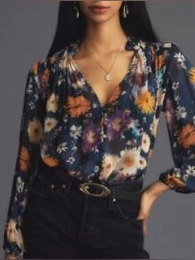 Anthropologie Lightweight Long Sleeve Blouse in Navy W/Floral Print Size XXS